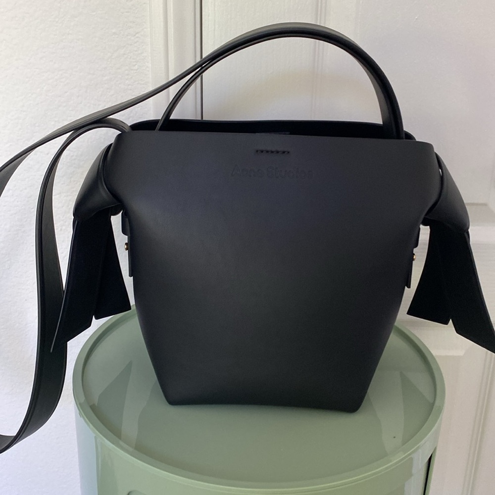 ACNE STUDIOS Musubi Mini leather shoulder bag - Picture 3 of 15